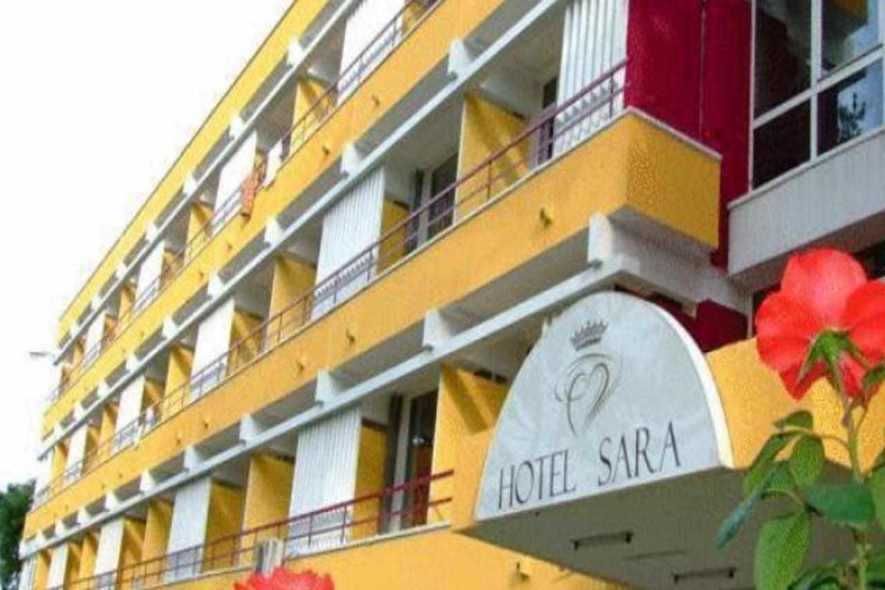 Hotel Sara เนพทุน ภายนอก รูปภาพ
