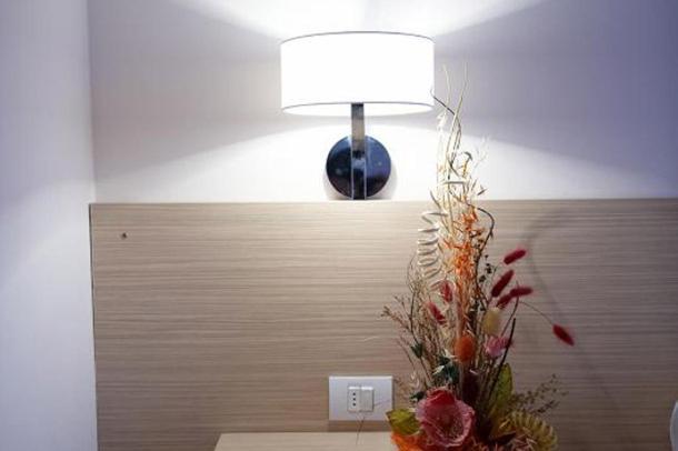 Hotel Sara เนพทุน ภายนอก รูปภาพ